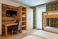 Hotel Apart Garni Heisenhof - Parkplatz
