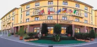 Grand Hotel Bonanno Hotels near برج بيزا المائل
