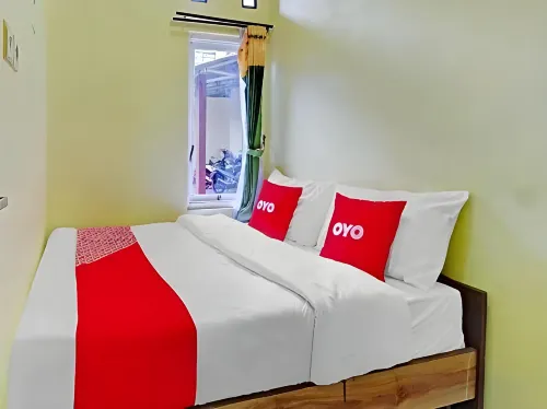 Bromo Family Guest House - Pensions