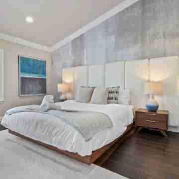 Luxury Pool Home w Theater Games Mountain View Rooms