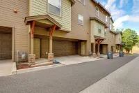 Spacious Retreat < 3 Mi to Downtown Flagstaff! - شقق
