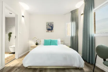 Netanya Beach & Pool Chic Studio