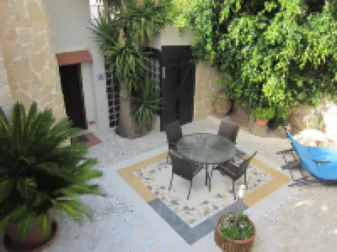 Attractive Greek House with Private Pool Near Sea & City Center