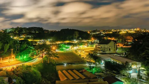 Pine View Hotel Dalat Hotels in Ta Nung