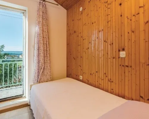 Large Rental House. Adriatic Seaside Hotels in Turanj