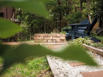"Simply Serenity Yurt"- Unique Mountain Getaway w/ Hot Tub on Blue Ridge Parkway