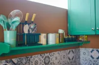 Ubu Villa Gito Gati - Villa 4 Kamar di Jogja Untuk Keluarga فنادق في Sleman