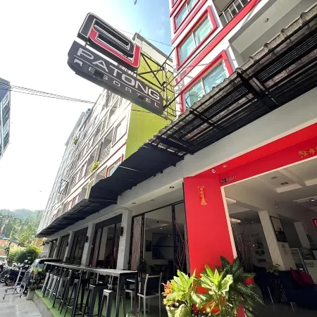 PJ Patong Resortel Отели рядом с достопримечательностью «Стадион для бокса Бангла»