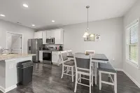 NEW 3-BR townhome in delightful Spring Hill with WiFi, AC and many amenities