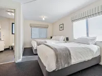 Quarry Hill Lookout ..... scenic views, luxurious amenities, relaxing atmosphere Hotels in Geeveston