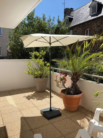 Apartment facing the sea