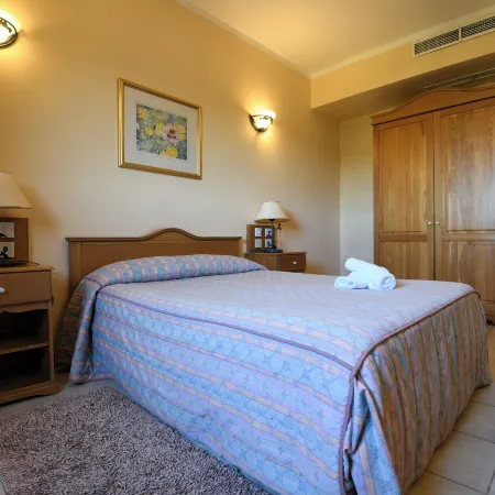 Cornucopia Hotel