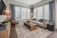 Landing Apartments Near Sun City Center and Riverview Hotels in Wimauma