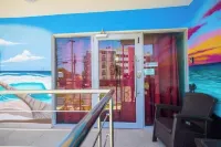 Les Guest House 1 Bedroom Apartment with Pool