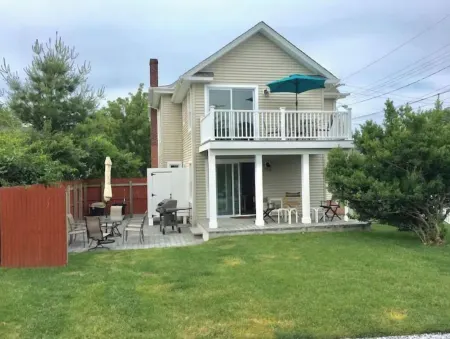 The SandPiper Отели рядом с достопримечательностью «Peconic Cruise Line»