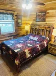 Fly Reel Cabin w/ hot tub