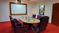 Biverah Hotel & Suites - bar