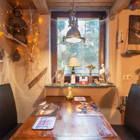 Charmante Ferienwohnung in Wismar Mit Garten