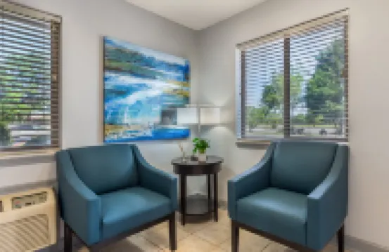 ホームタウン スタジオズ & スイーツ バイ レッド ルーフ グリーンズボロ グリーンズボロのホテル