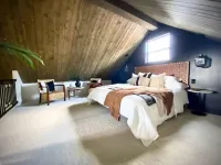 Curated abode w/ close proximity to National Parks