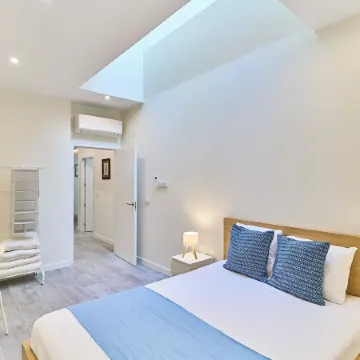 Apartamentos Catedral Palace by gaiarooms