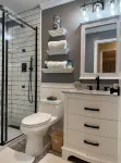 Stylish 2nd floor Ocean Edge condo