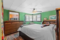 Coveted Lower Rattlesnake 2-Bedroom Gem—Now Offering Mid-Term Rentals!