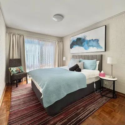 Spacious garden apartment Hotels near Mount Ainslie