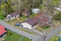 1 BR / 1 BA - Walk to the park, restaurants, breweries & shops in town!