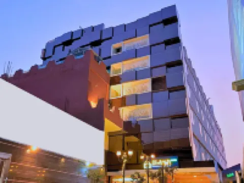 Hotel di Arch Lucknow Hotels in Lucknow