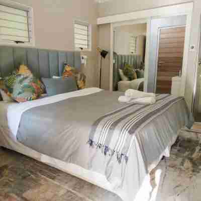 Umhlanga Lodge Private entrance and dining area Rooms