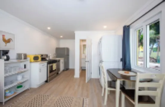 笑鳥套房 戈韋諾港酒店