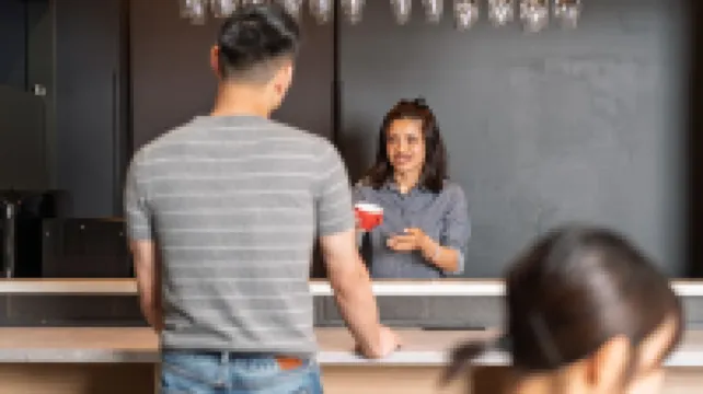 กริดส์ โตเกียว อูเอโนะ โฮเทลแอนด์โฮสเทล