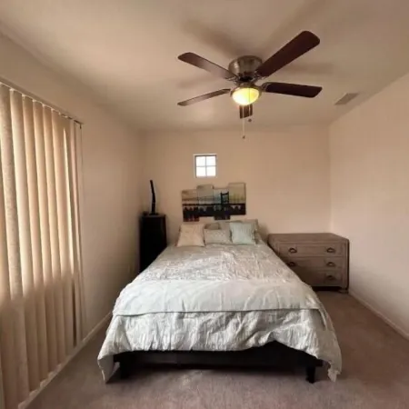 2-Story Home, 10 minutes away from Spring Training!