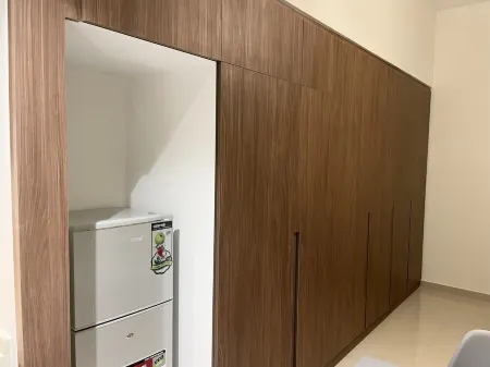 Spacious studio Apartment with Garden Отели рядом с Аэропорт Шарджа