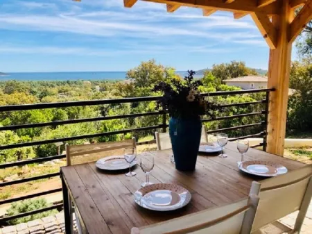 Le Hameau de Talla / T2 Pinarello / Sea view