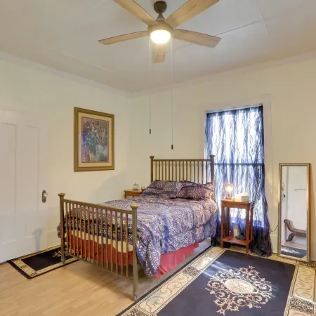Thomasville Cottage Near the Big Oak and Downtown!