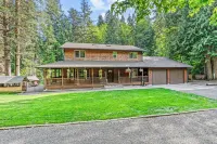 Rocky River is a Spacious 5-bedroom house in wonderful Longview with WiFi, AC