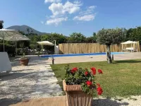 Relaxation with Jacuzzi and Pool between Pompeii and Capri 트레카세 호텔
