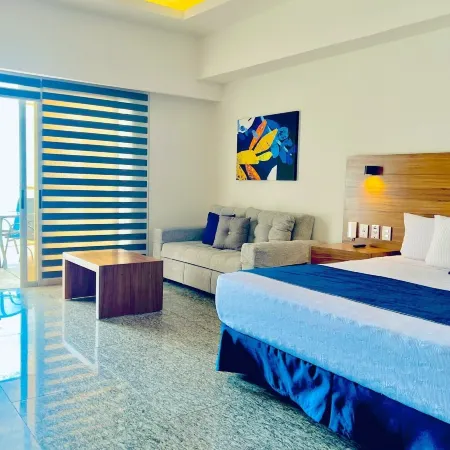 Los Picos Hotel & Suites Bucerias