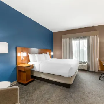Comfort Inn & Suites Akron South