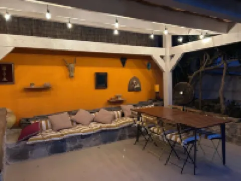 Charming house, swimming pool, sea view, 4 minutes walk from the beach Hotels in Saint-Mandrier-sur-Mer