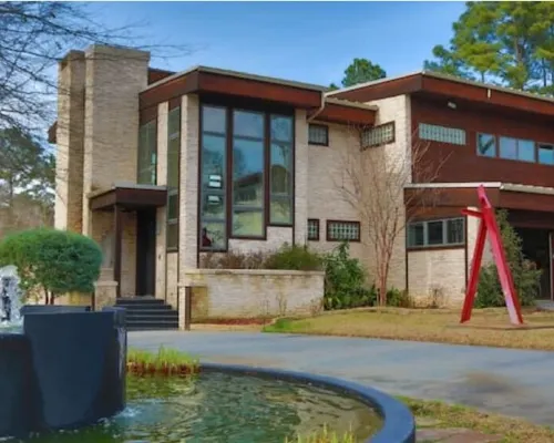 2 Kings | Chapel | Jet Tub | Elevator | DT 12 mins 馬歇爾酒店