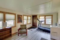 Cozy Lead Cabin w/ Deck < 1 Mi to Ski Slopes! - 3-Star
