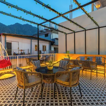 The Social Stays Rishikesh - Formerly ArtBuzz