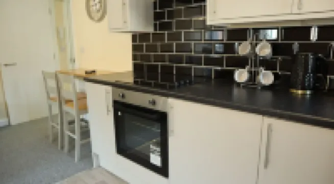 Luxury 1 bedroom open Plan apartment with free internet services