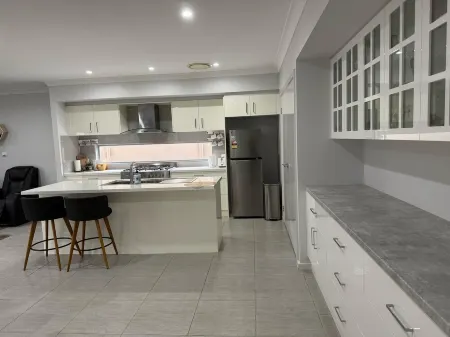 Modern Luxury with Nature Отели в г. Spring Farm