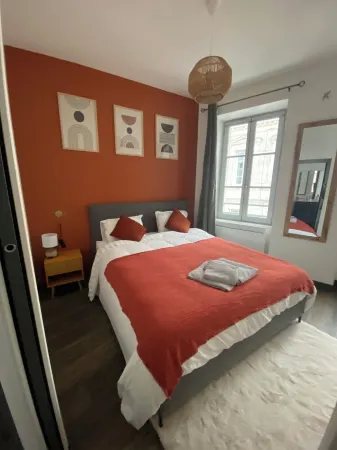 Maisonnette in the heart of Cognac! Pets welcome! Отели в г. Коньяк