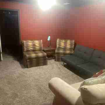 Charming 3-bedroom house with WiFi and AC in Grand Rapids Others