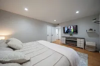 Cozy 1-bedroom fully furnished apartment in charming Studio City!